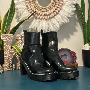 Forever 21, women’s 5.5 platform boots